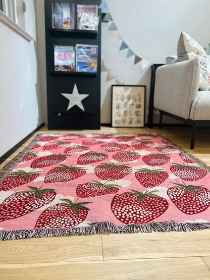 Knitted Linen Strawberry Blanket